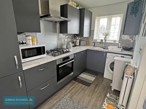 Kitchen- click for photo gallery